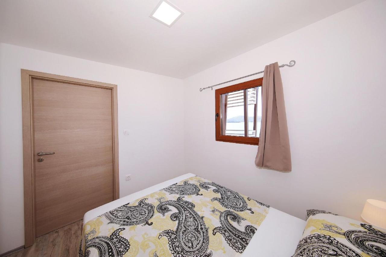 Mobile Home Plumeria 1 ビオグラード・ナ・モル エクステリア 写真
